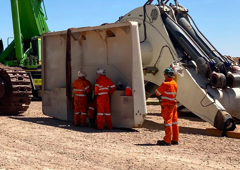 onsite repairing huge machine